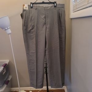 BRAND NEW Savane mens dress pants size 40 x 30